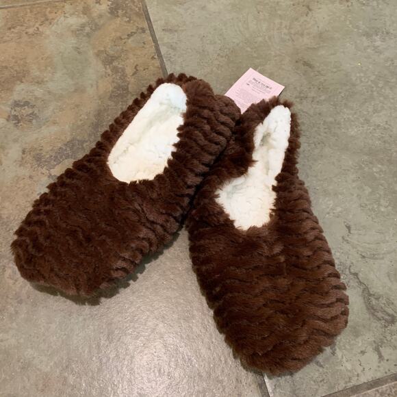 Women’s Faur Fux Slipper Socks with Grippers 2 pcs for $10 - Picture 3 of 9
